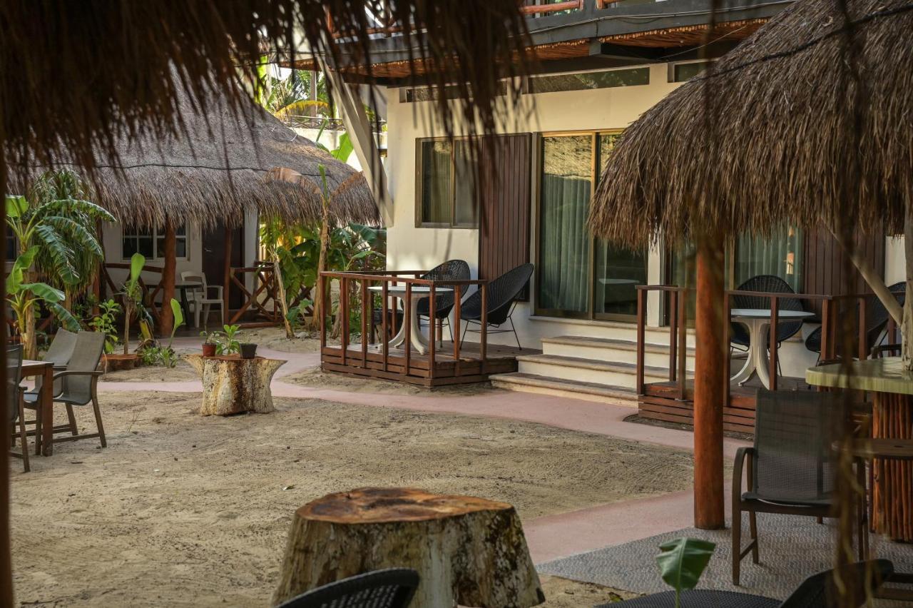 Kinta Kan Cabanas Hotel プレヤデルカーメン エクステリア 写真