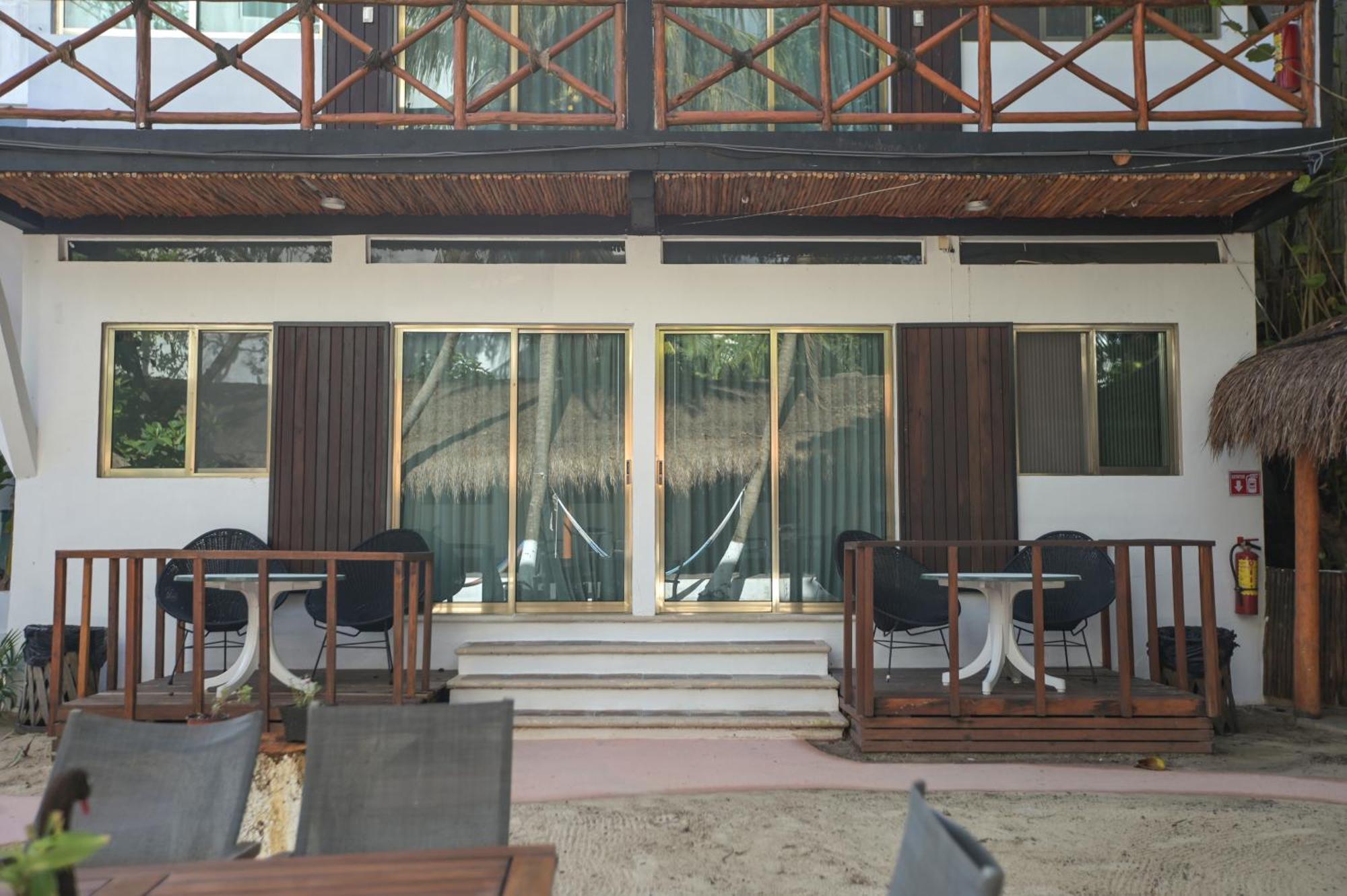 Kinta Kan Cabanas Hotel プレヤデルカーメン エクステリア 写真
