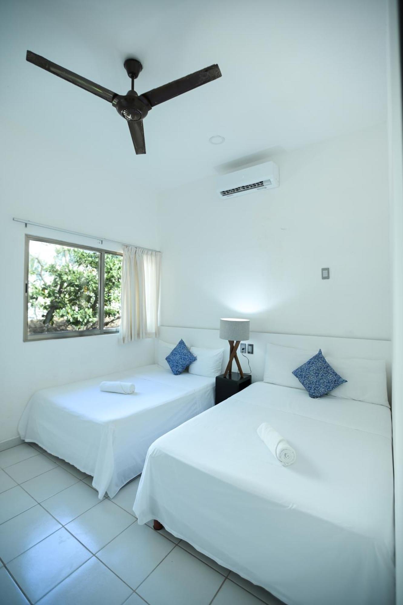 Kinta Kan Cabanas Hotel プレヤデルカーメン エクステリア 写真